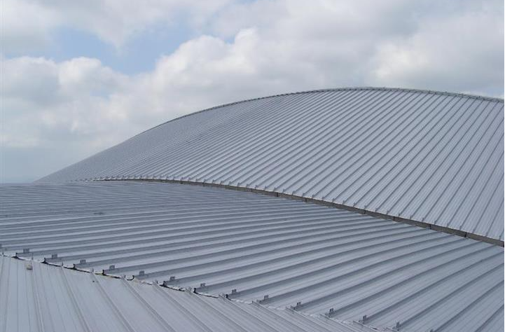 铝镁锰屋面板的优势有哪些